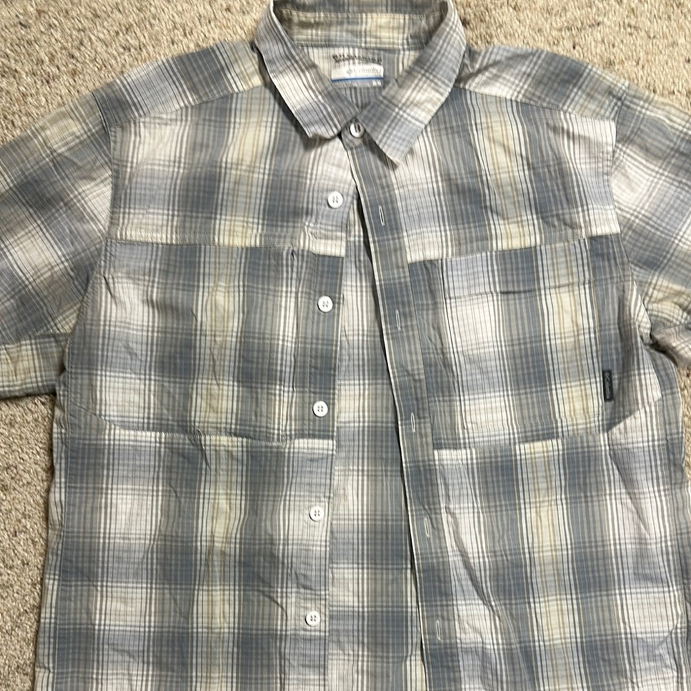 Columbia Gray Casual Button Down Shirt